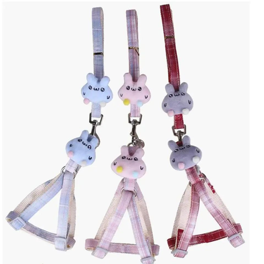 Arnés con correa para mascota pequeña en colores azul, rosa y rojo